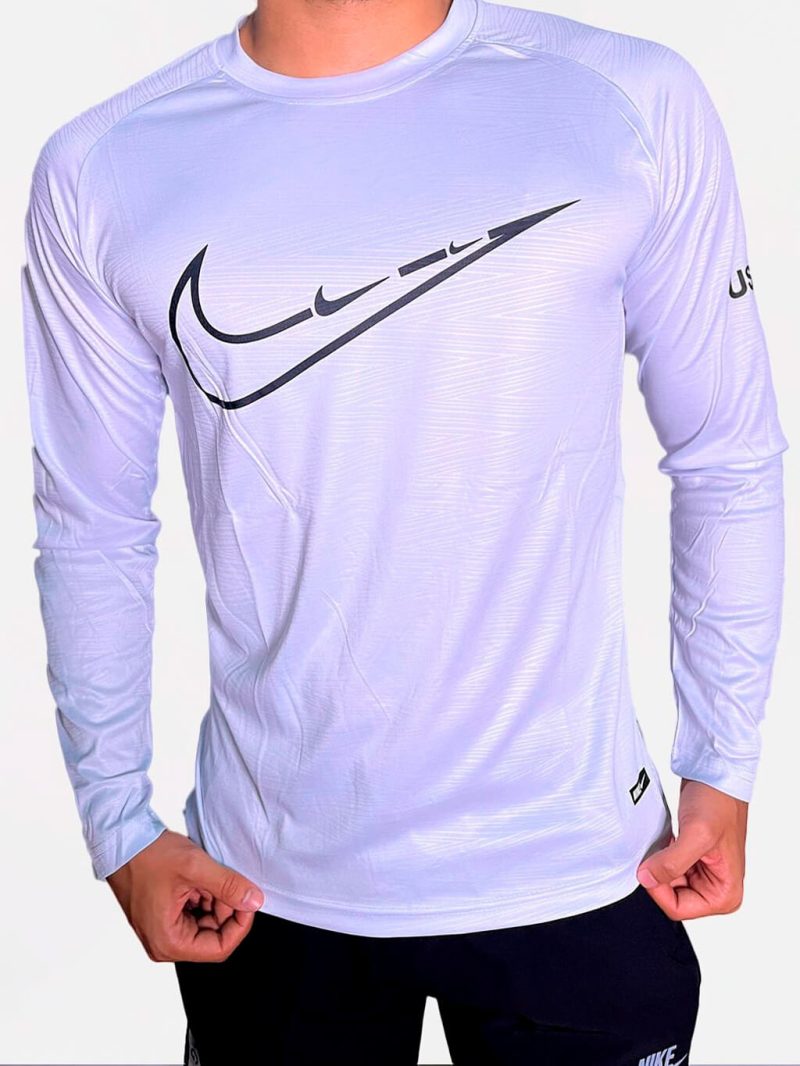 Sudadera Nike Triple - Imagen 2