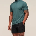 Franela Deportiva Nike Cuello Alto con Cierre